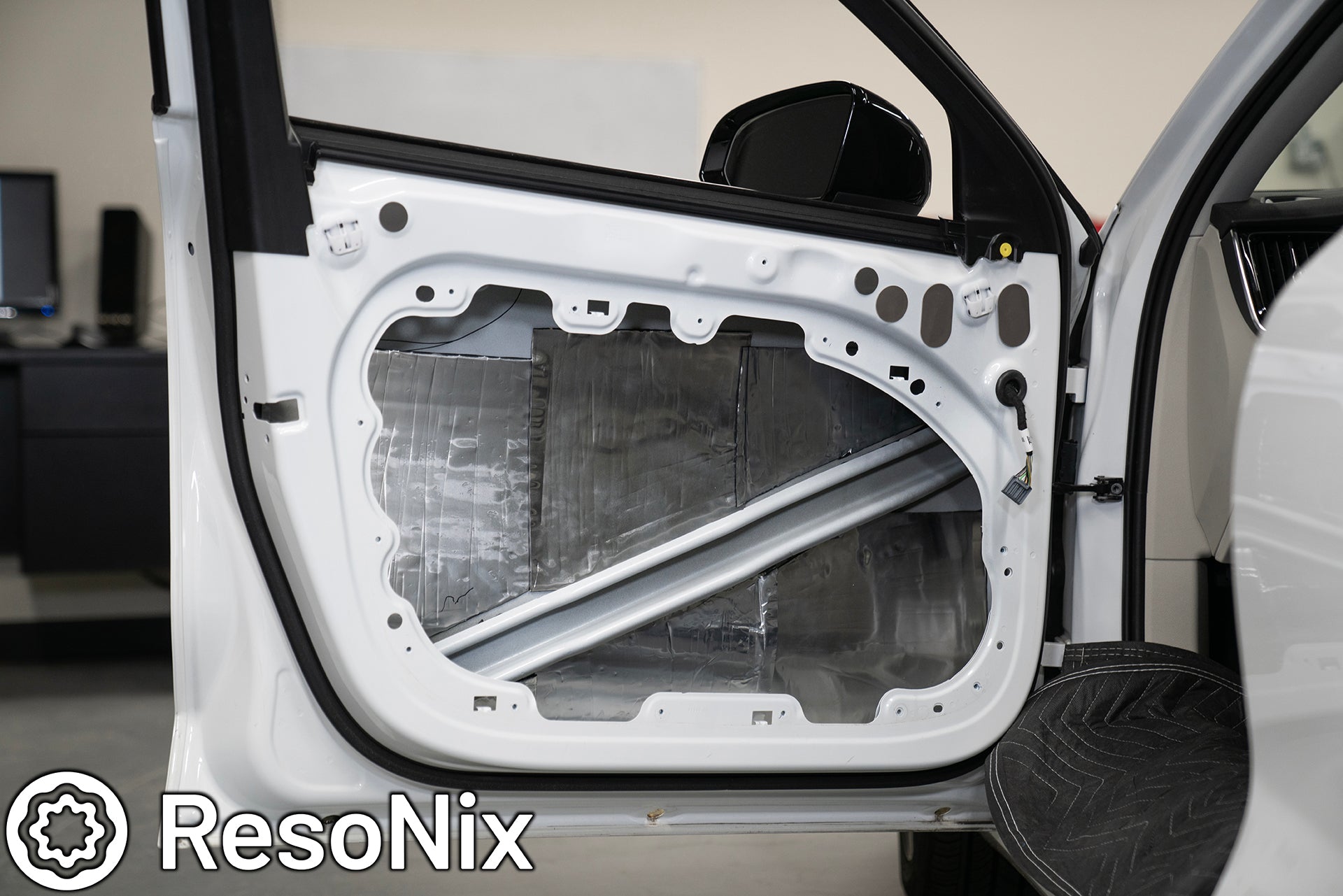 ResoNix Sound Solutions Apicella Auto Sound Volvo S60 XC60 S90 XC90 V60 V90 Sound System speaker amplifier DSP Subwoofer upgrade sound deadening material quiet down cabin B&W Harmon Kardon Upgrade