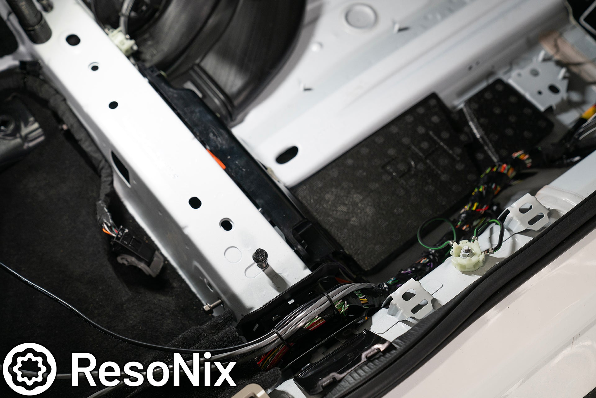ResoNix Sound Solutions Apicella Auto Sound Volvo S60 XC60 S90 XC90 V60 V90 Sound System speaker amplifier DSP Subwoofer upgrade sound deadening material quiet down cabin B&W Harmon Kardon Upgrade