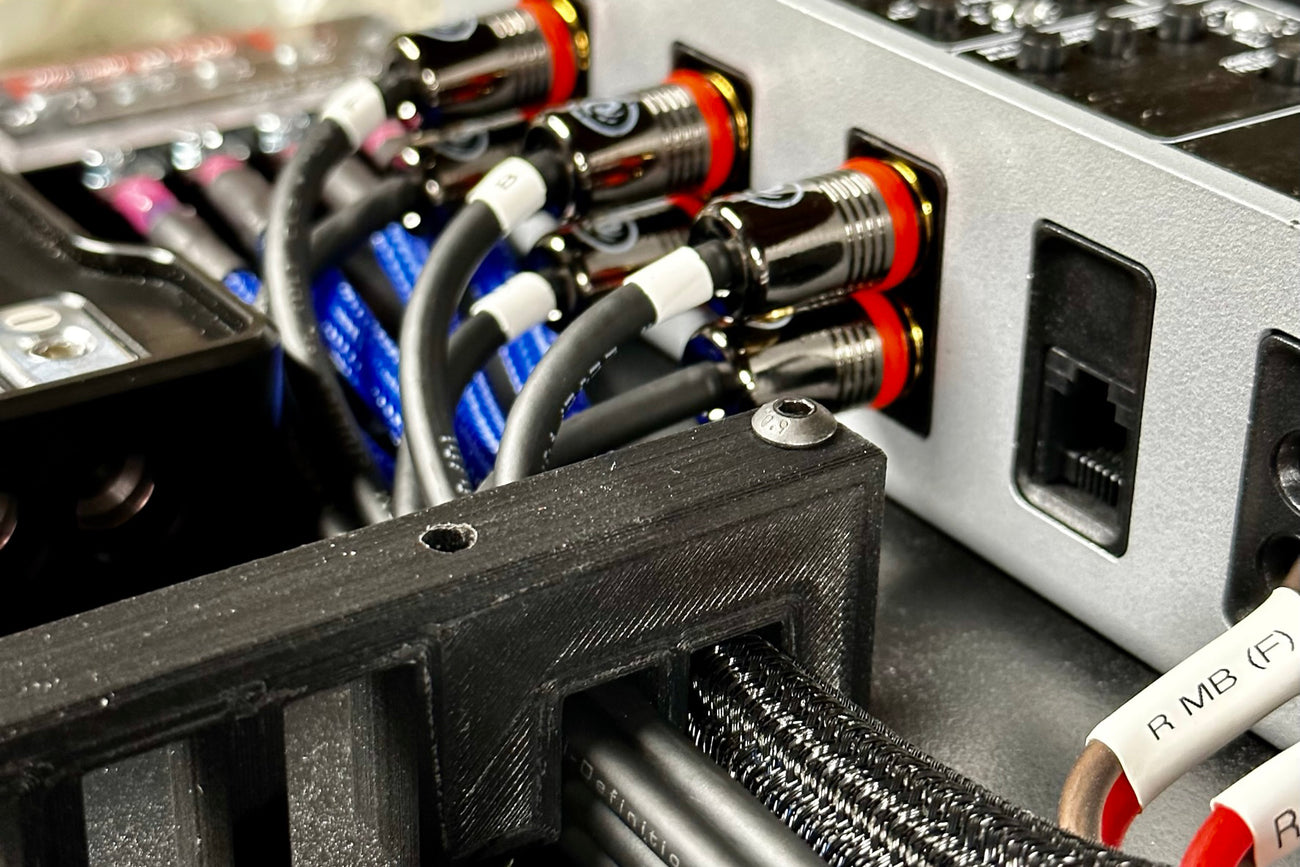 ResoNix Planet Waves Solderless Custom RCA Cables System installed into amplifier rack