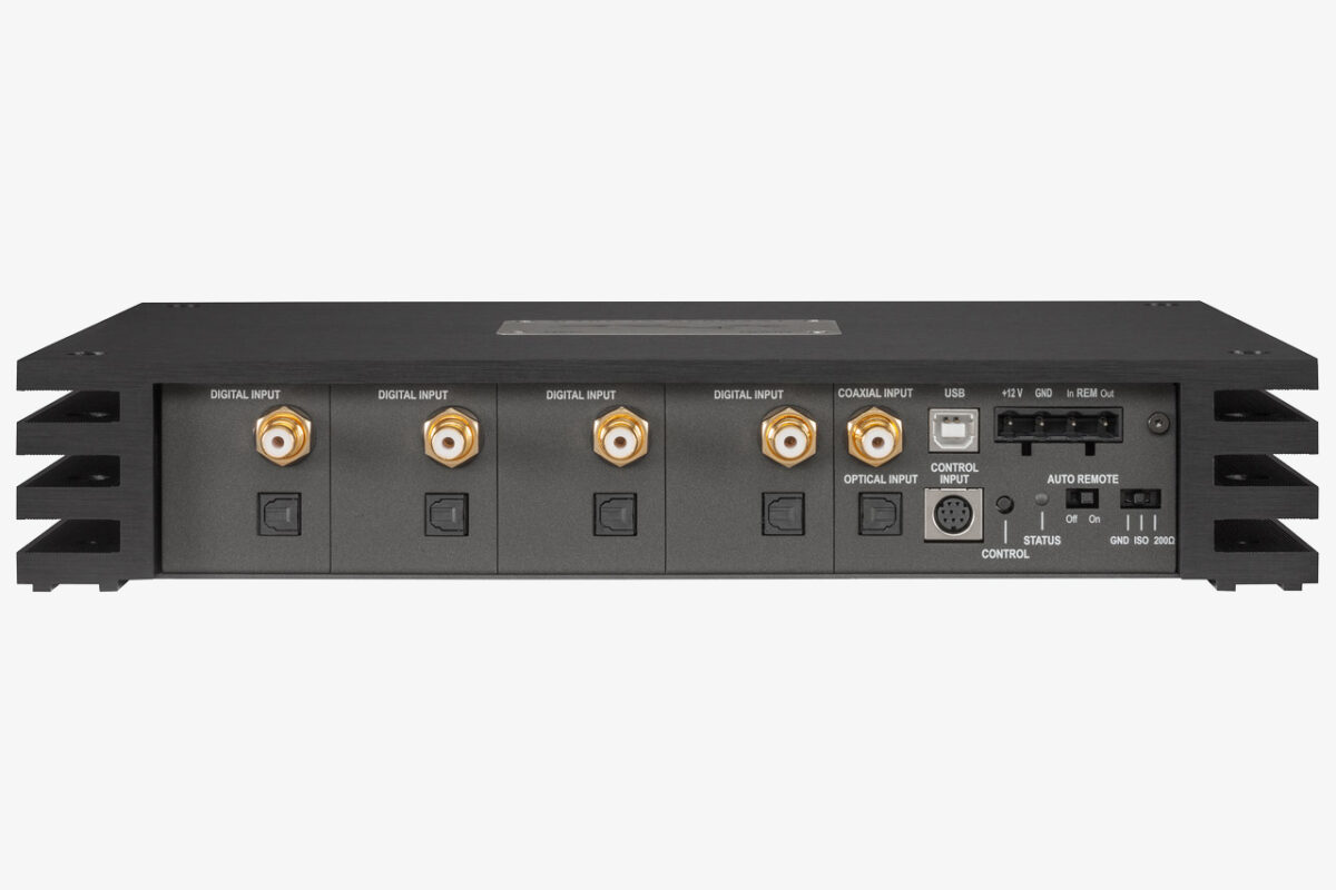 Audiotec Fischer Black Brax DSP 12 Channel Digital Signal Processor Digital Inputs Side